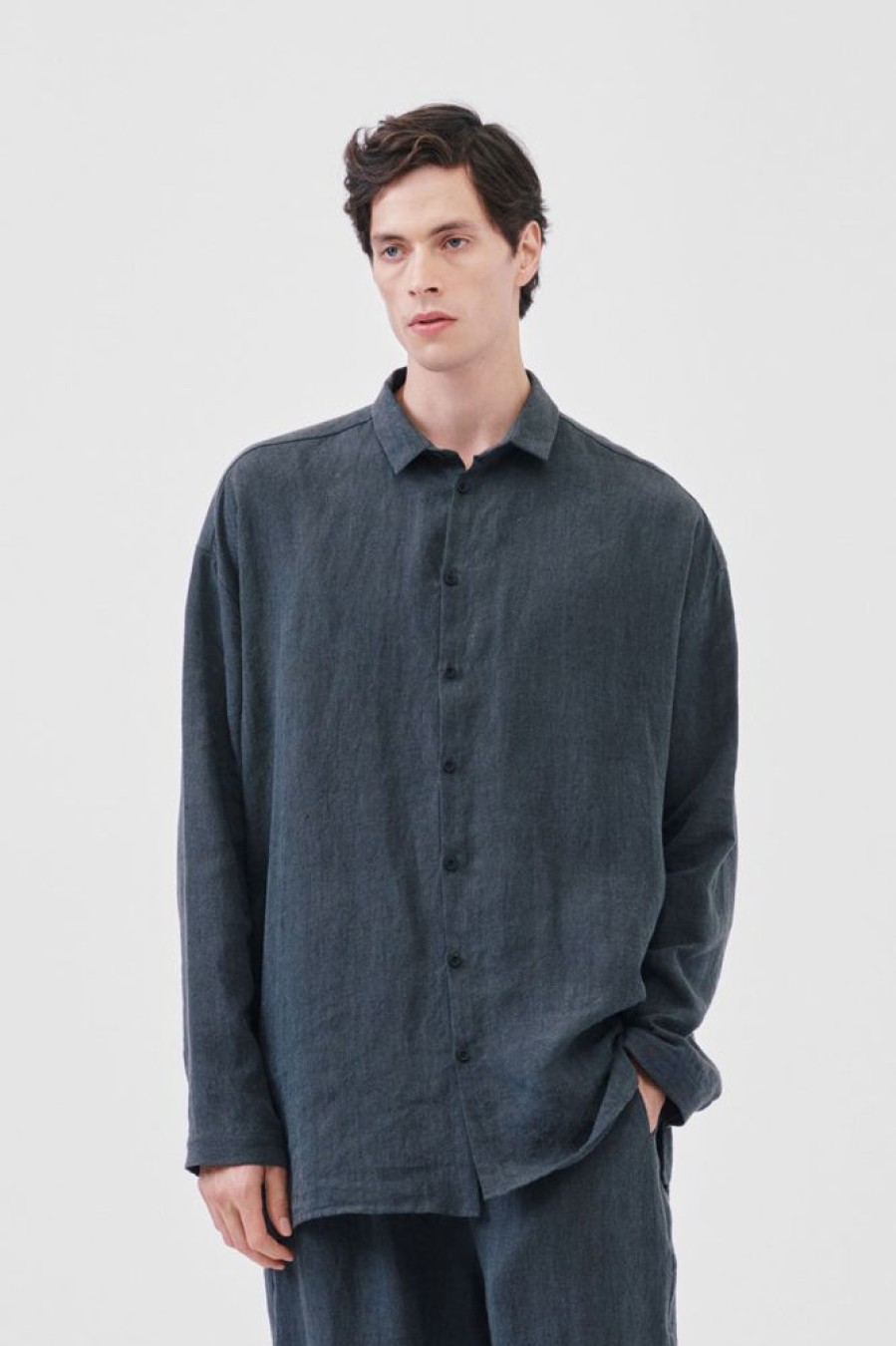 Clothing Toogood Shirts | The Draughtsman Shirt / Laundered Linen Pewter