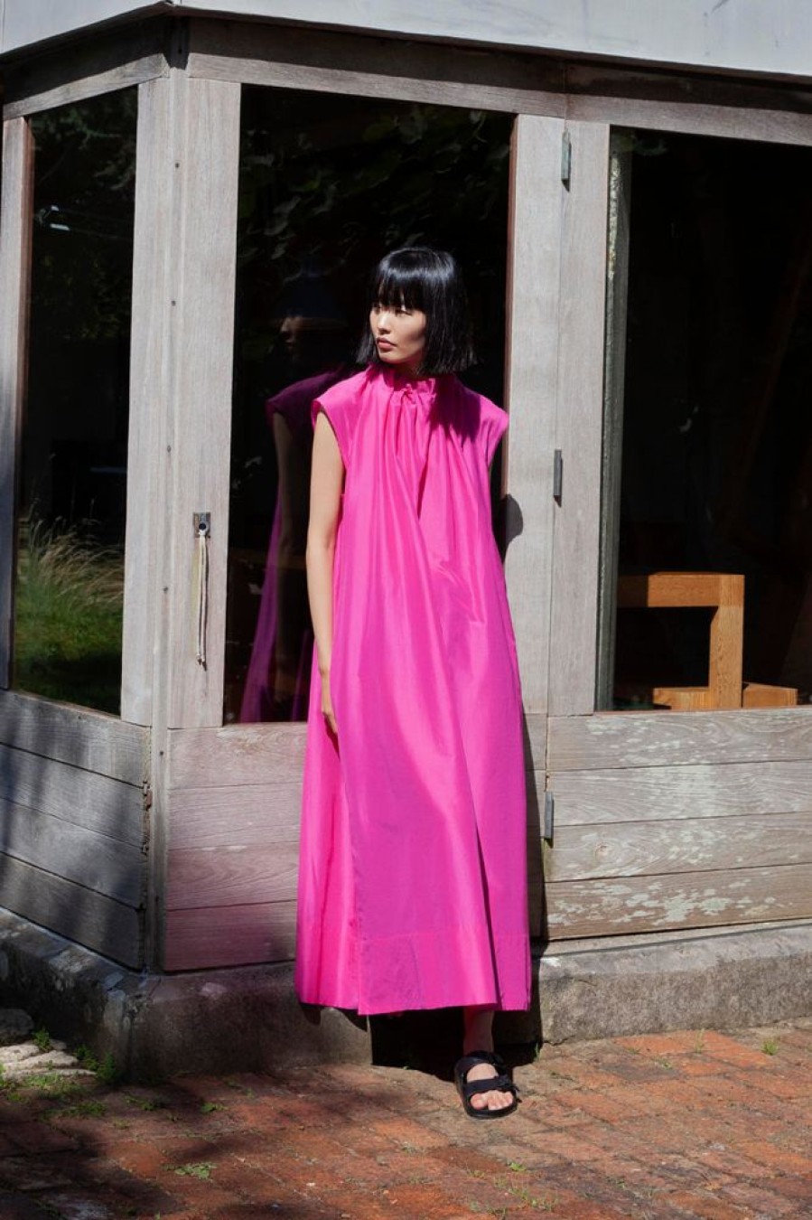 Clothing Toogood Dresses | The Magician Dress / Cotton Silk Cerise